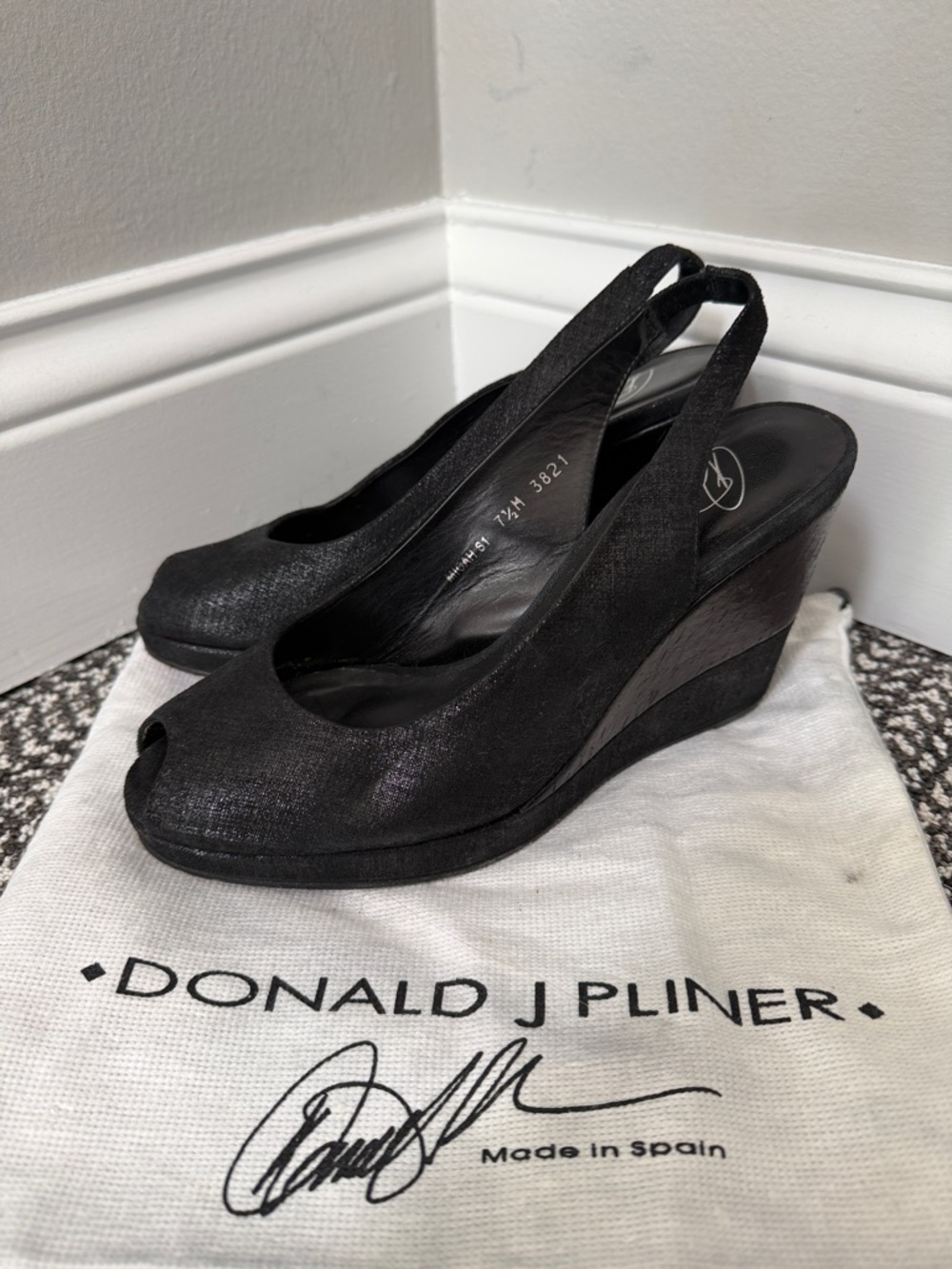 Donald J. Pliner Black Metallic Shine/Cork Slingback Peep-Toe Micah Wedge Heels